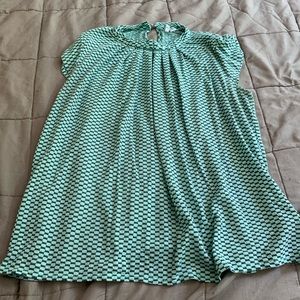 Elle CapSleeve Blouse! Size Large!